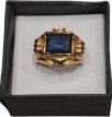 18 Karaat gouden ring met een saffier 18 Karaat gouden ring met een saffier
