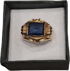 18 Karaat gouden ring met een saffier