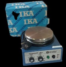 Ikamag RH magneetroerder met verwarming Ikamag RH magneetroerder met verwarming