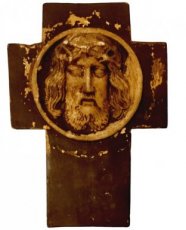 oud plaasteren kruisbeeld.