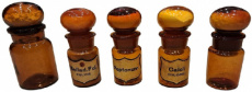 set van 5 oude apothekersflessen set van 5 oude apothekersflessen
