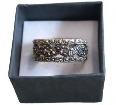 silver colored ladies ring ring size 59.
